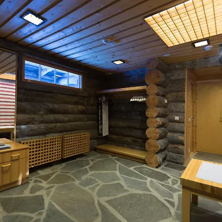 Villa Saariselkae Log Villa *