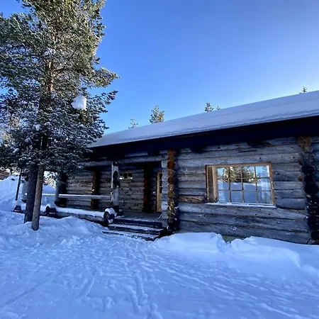 Villa Saariselkae Log Villa