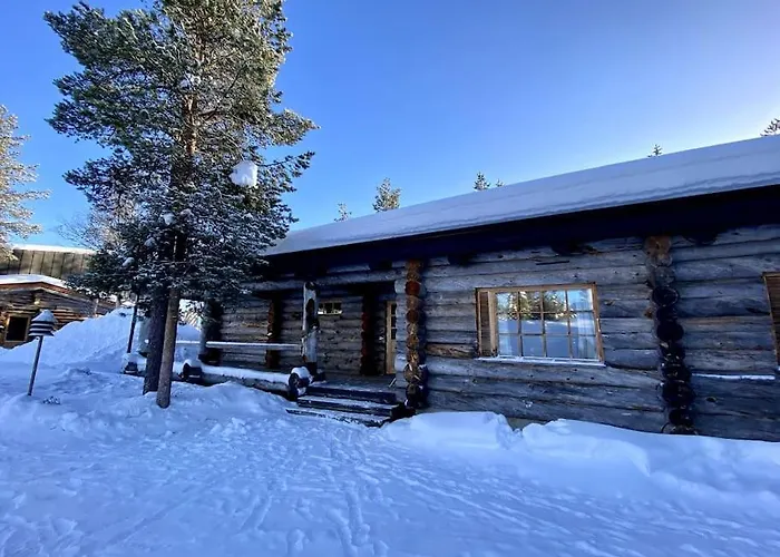 Villa Saariselkae Log Villa